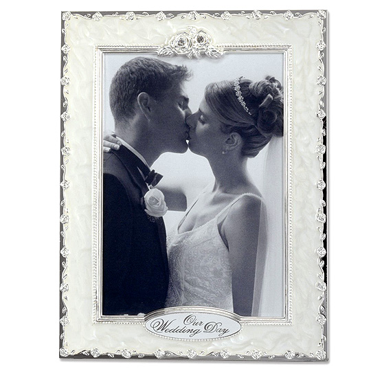 Lawrence Pearl Roses Wedding Frame - 5x7